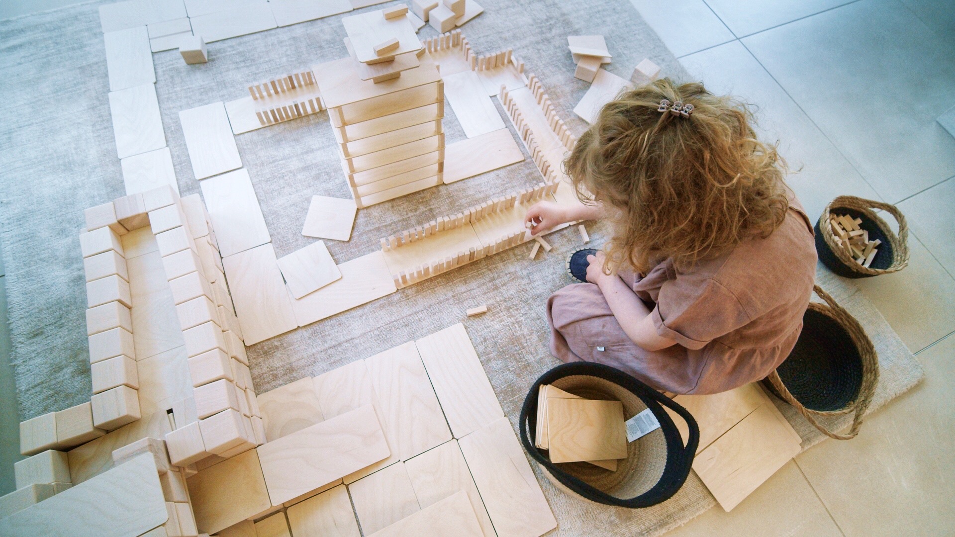 EIN SPIELZEUG FÜR KINDER MIT AUTISMUS - EINE WICHTIGE UNTERSTÜTZUNG FÜR IHRE ENTWICKLUNG