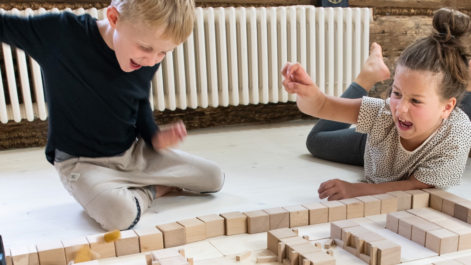 DIE BEDEUTUNG DES VORGETÄUSCHTEN SPIELS VON KINDERN