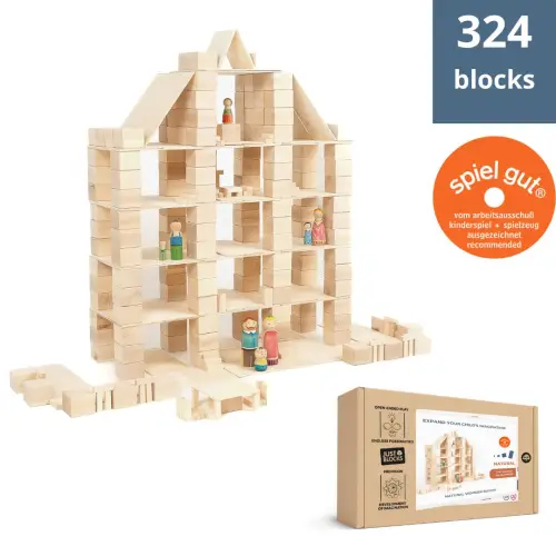 Wooden blocks set